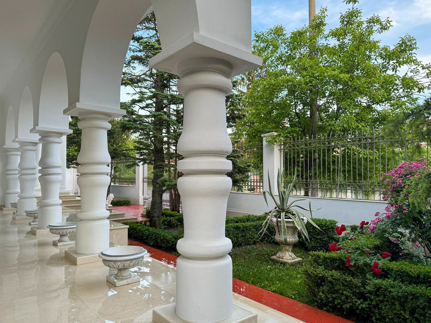 PROPRIETATE CU ENERGIE PURA |  Sanctuarul Eleganței și Rafinamentului - Poză 37