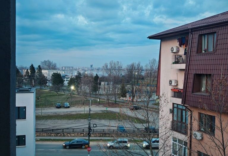 Garsoniera moderna bloc nou prima inchiriere - Poză 7