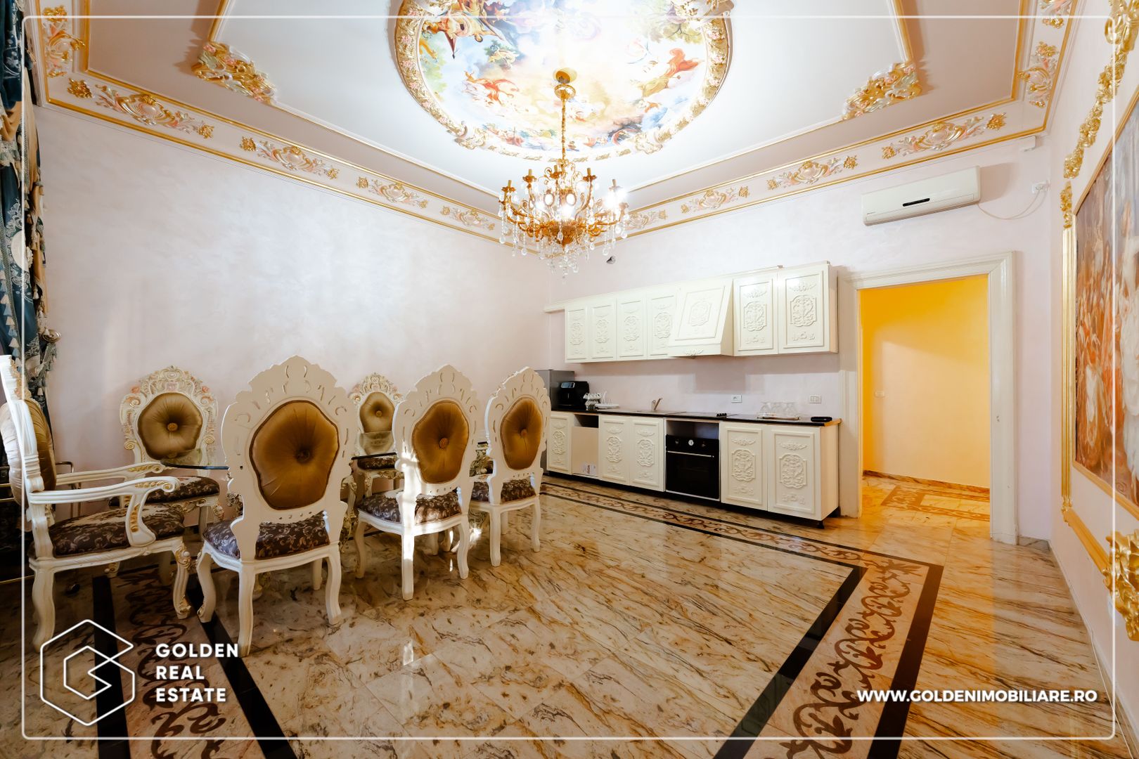 Apartament In Piata Victoriei – Timisoara - Poză 2
