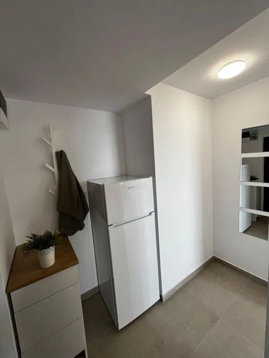 Apartament 2 camere Piața Victoriei – renovat complet, balcon - Poză 5