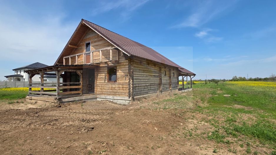 Cabana de vânzare din lemn masiv Mihăilești | 400 mp teren -Potențial investiție - Poză 1