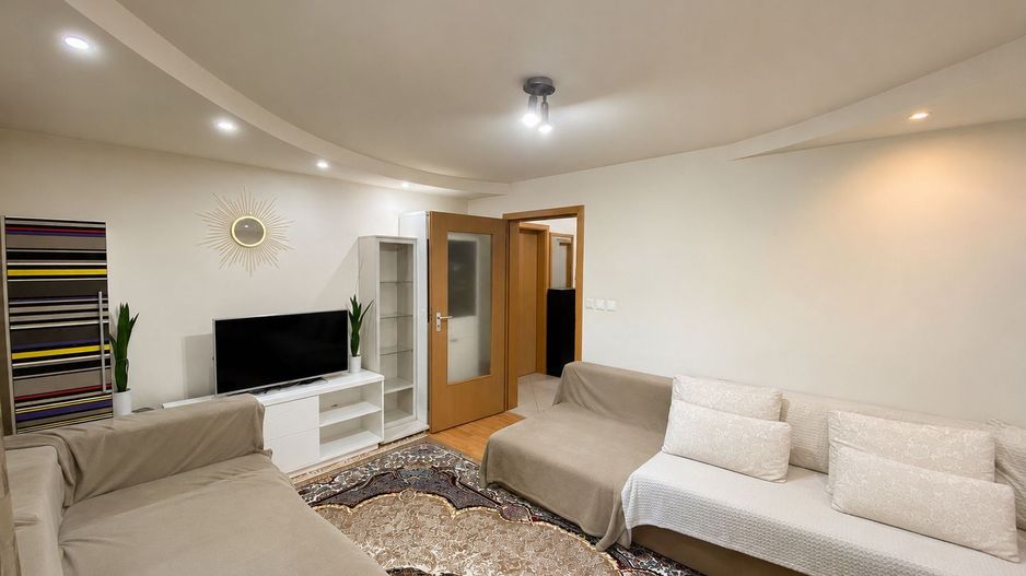 COMISION 0, Apartament 3 Camere, Decomandat, 3 Balcoane, Zona Aradului - Poză 2