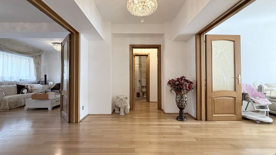 Bulevardul Unirii | 4 camere | vedere mixta | 115mp utili | Decomandat - Poză 1