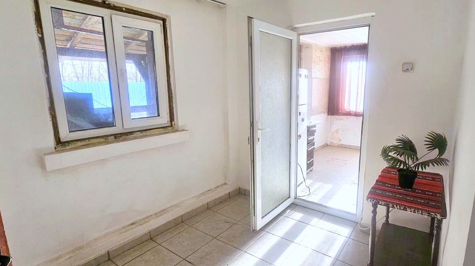 Casa individuala + 900 mp teren proprietate -Sendreni, jud. Galati - Poză 9