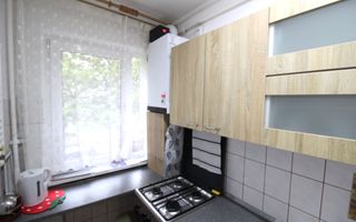 2 camere cu centrala proprie vizavi de Centrul Medical Alfamed - Poză 10