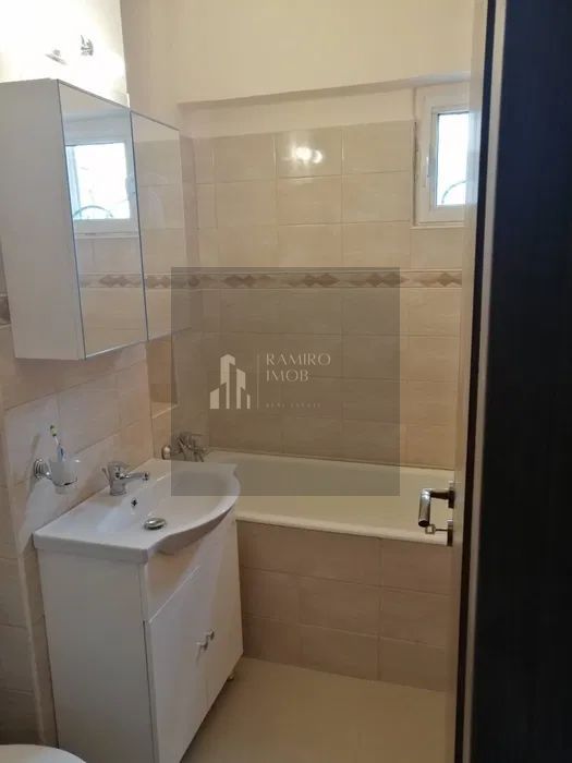 Apartament 4 camere | Calea Dorobanți | 80 mp | 2 băi | 1976 - Poză 5