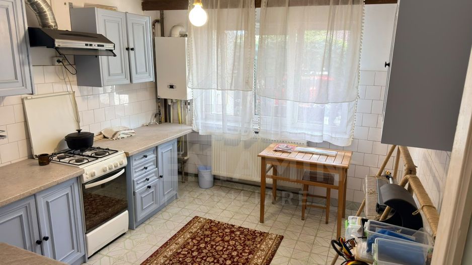 De vanzare casa tip duplex Piata Chiriac 222mp - Poză 2