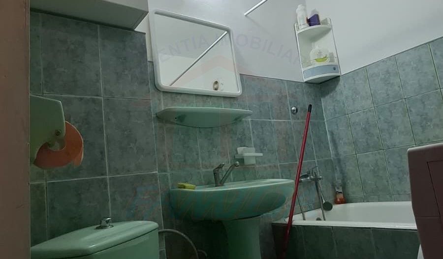 Apartament cu 2 camere de vanzare in CENTRU - Poză 12