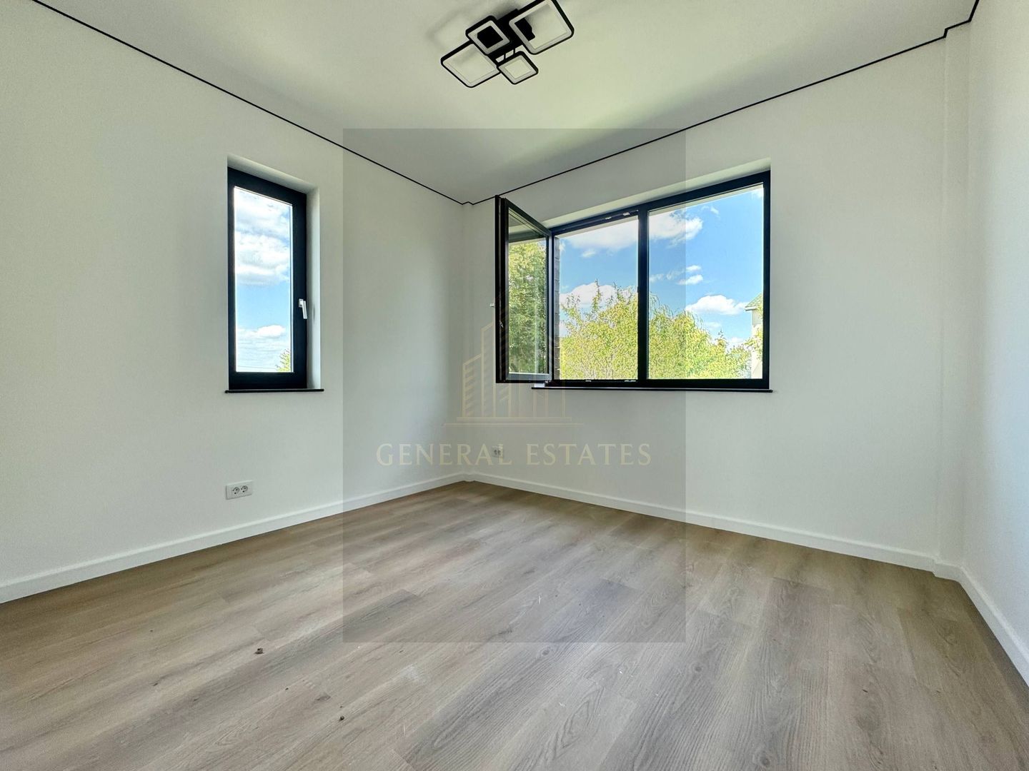 Vânzare Casă în 2 Nivele  - 160 m.p - Vișan. - Poză 18