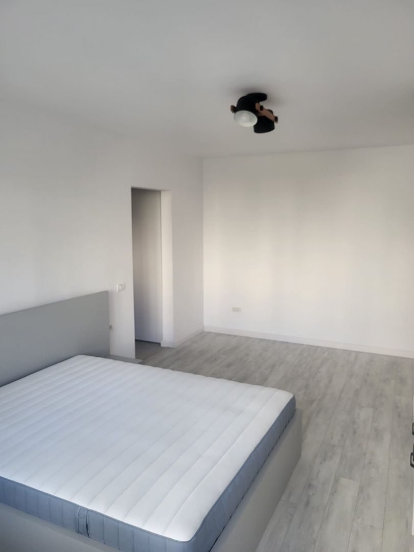 GARSONIERA TINERETULUI, PRIMA INCHIRIERE, RENOVAT, METROU 10 MINUTE - Poză 3