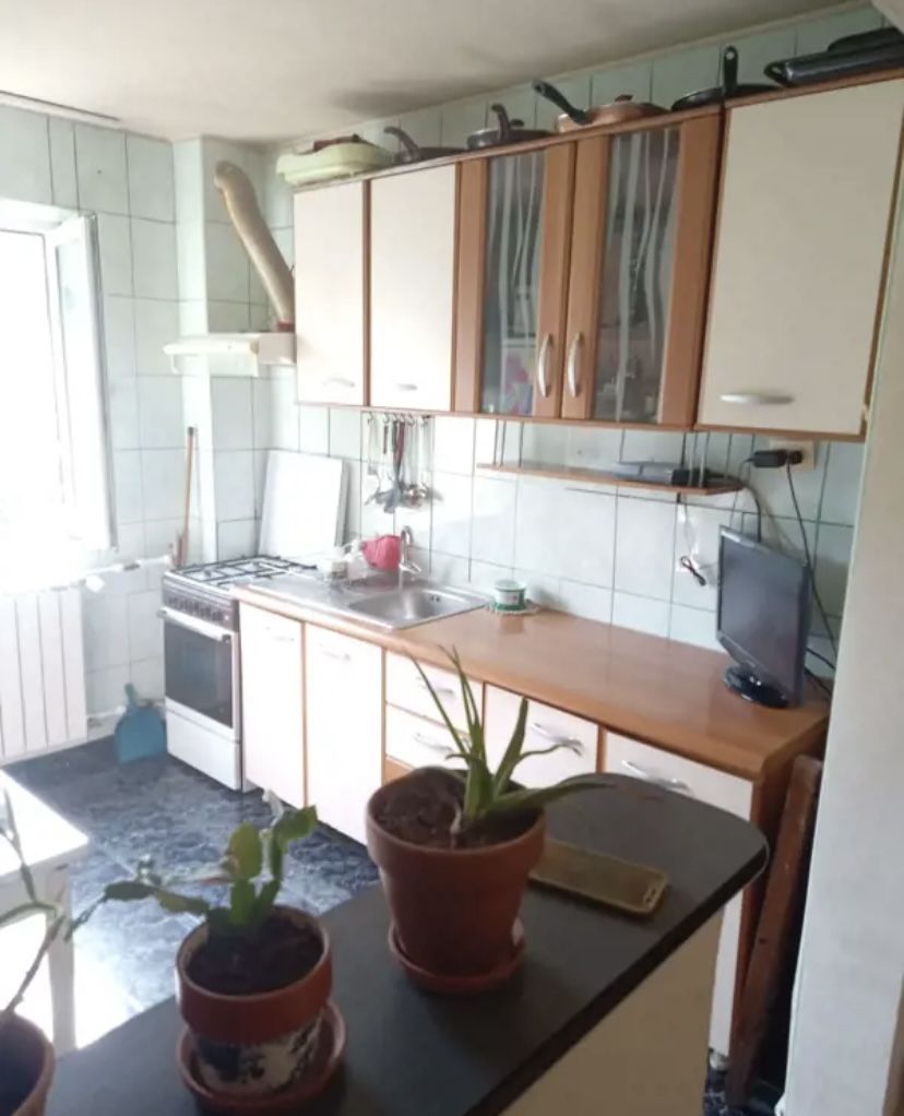 Apartament cu trei camere, Piata Sudului, 125.000€ negociabil - Poză 1