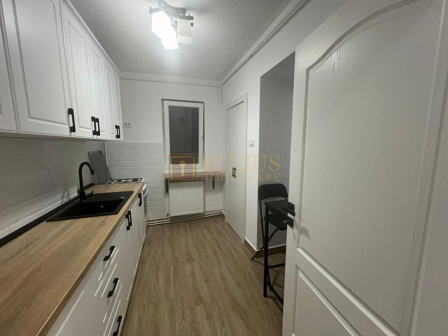 3 camere, Circumvalatiunii-Iulius Mall, centrala proprie - Poză 10