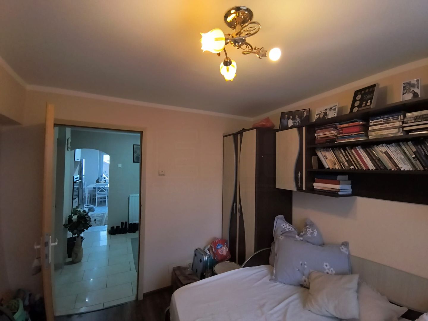 APARTAMENT DE VANZARE IN SIRET – 4 camere | Etaj 1 - Poză 5