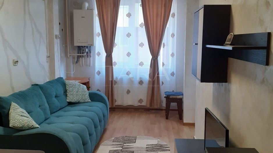 Apartament 2 camere, balcon închis, etaj 1, parcare inclusă. - Poză 2