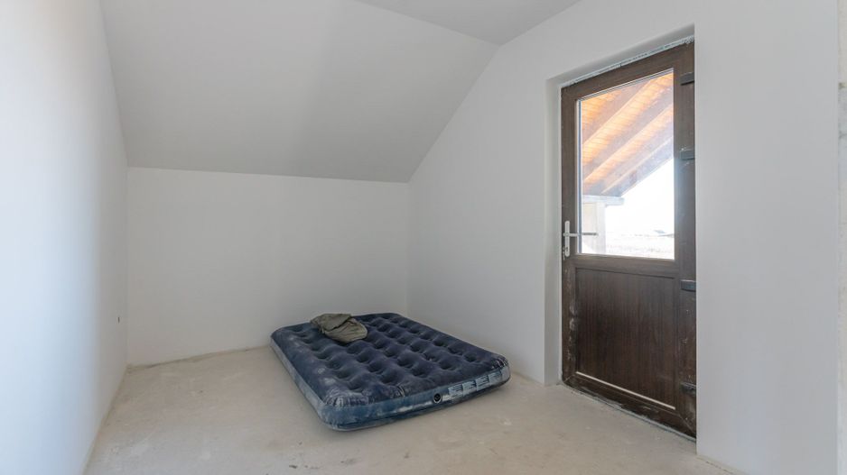 Casă nouă în Bod, P+M, de vânzare "la alb" sau "la cheie" - Poză 13