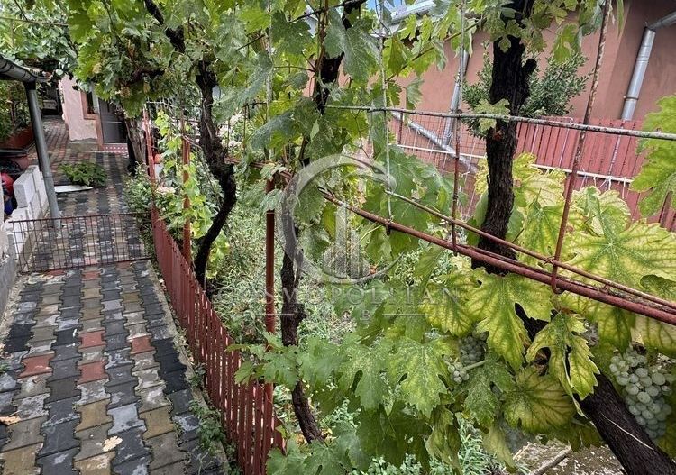 Casa cu 5 camere in zona D. Filipescu Posta teren 400mp Pret: 110.000 neg. - Poză 7
