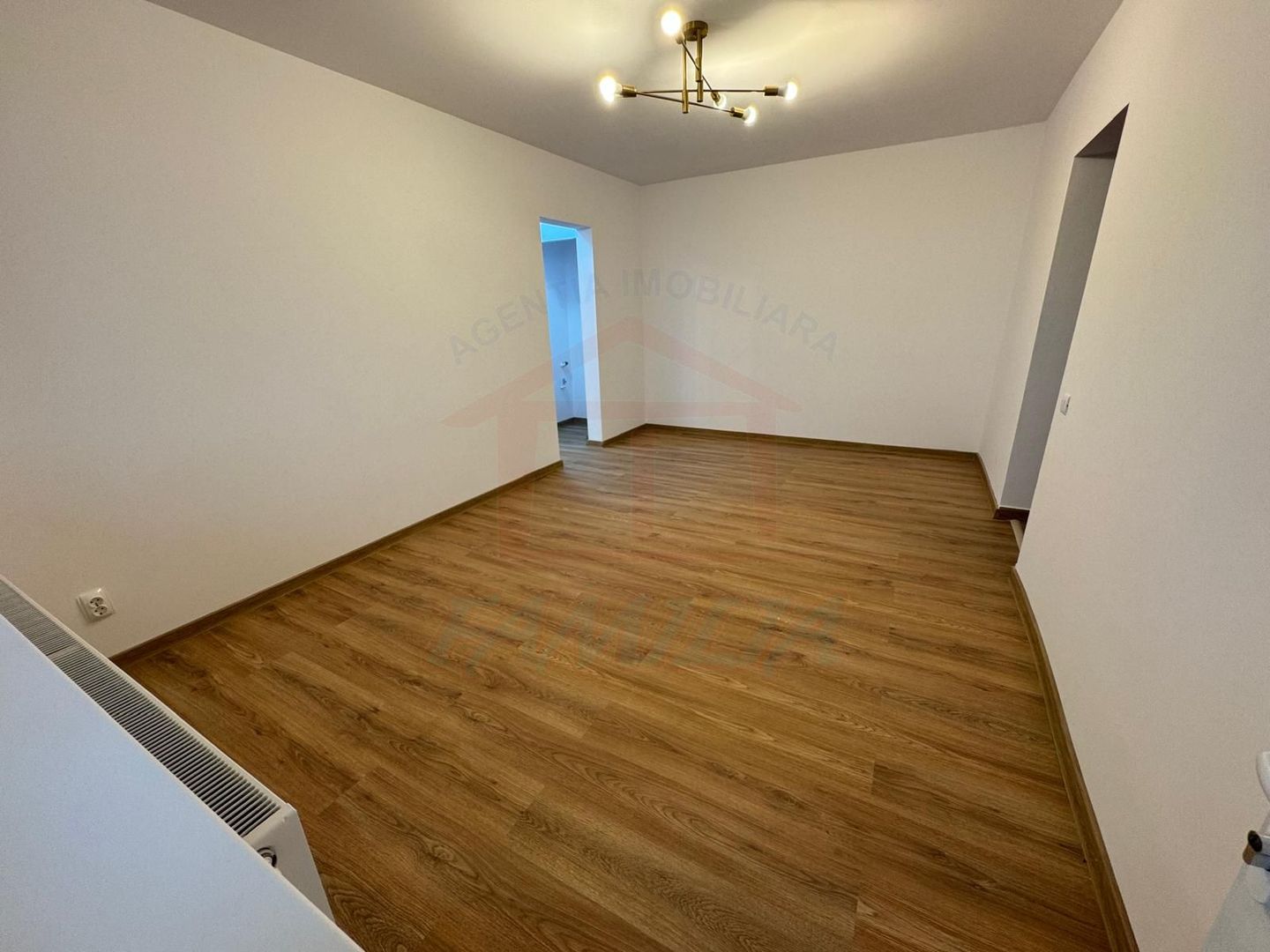 60.000 euro, NEGOCIABIL, 2 camere, 50mp, Micro16 - Poză 8