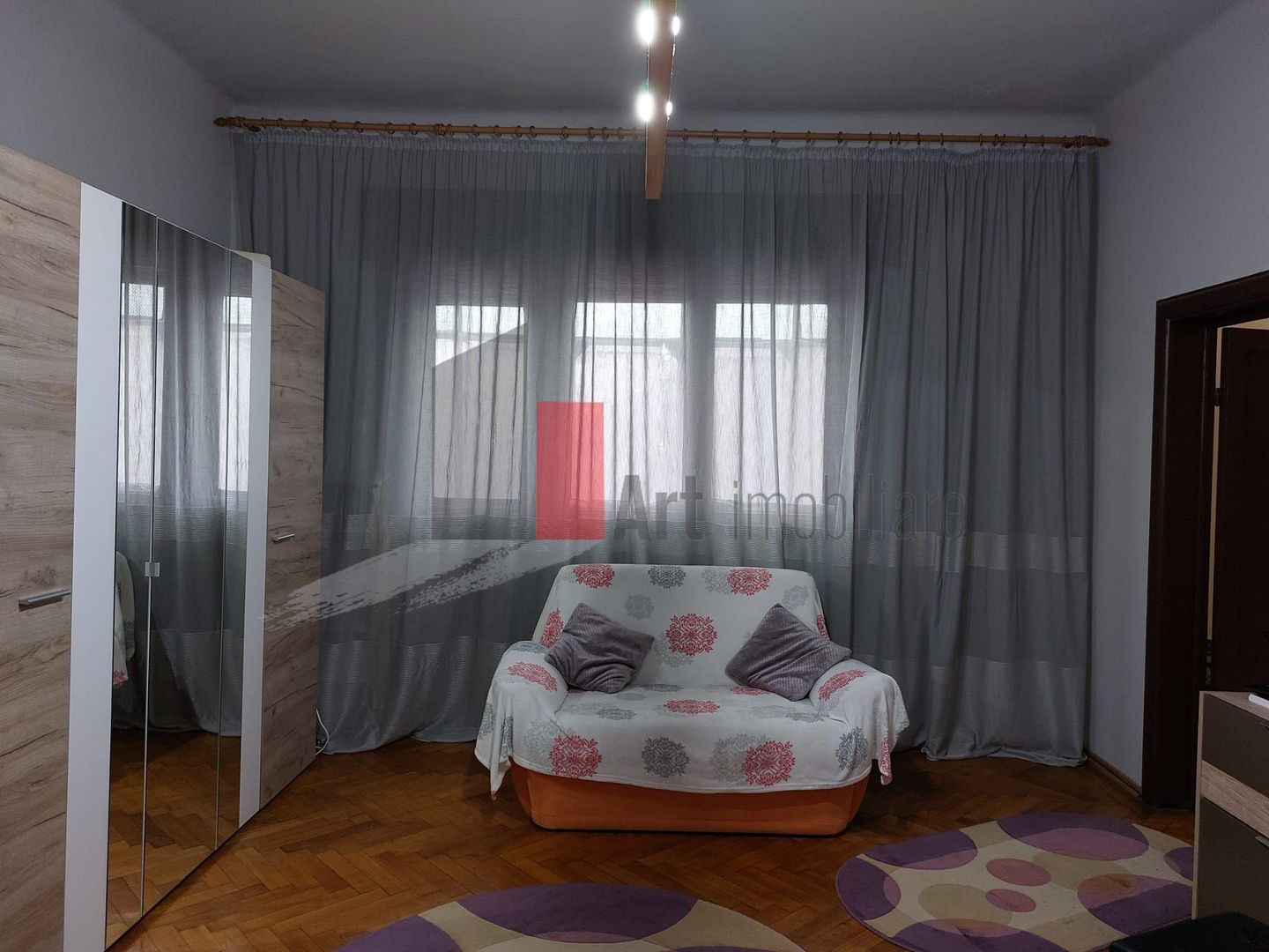 Apartamentul "ENIREJO", et. 1 in vila, FARA RISC SEISMIC, intrare exclusiva - Poză 14