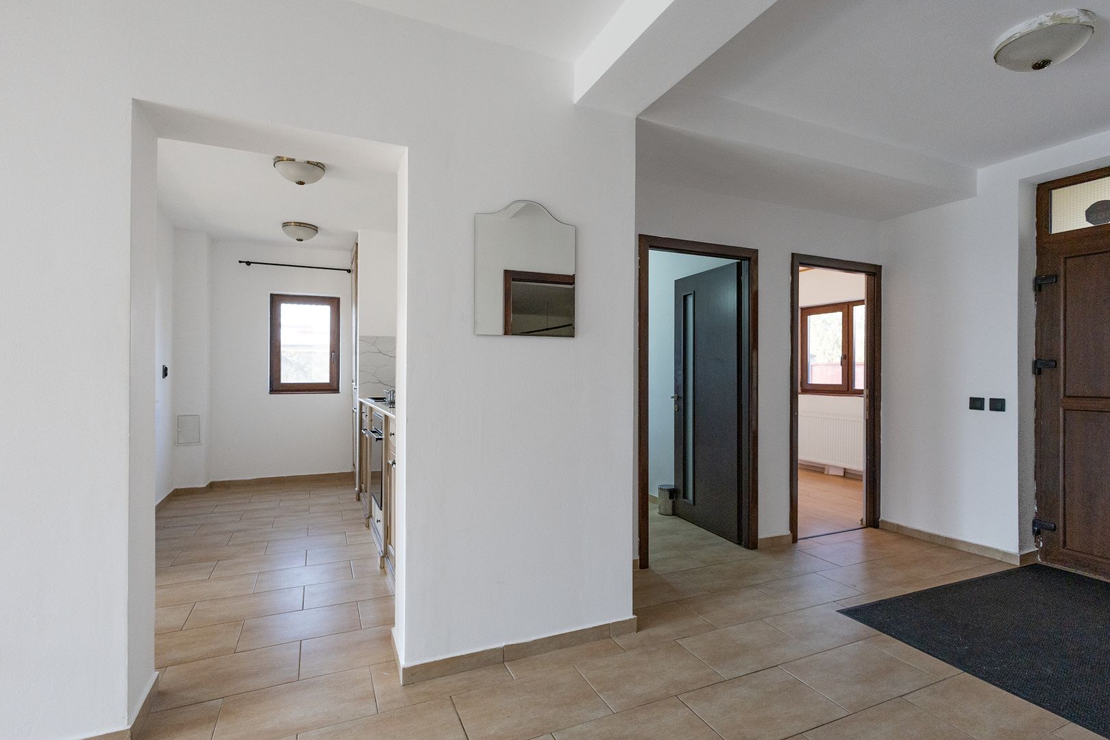 Casă cu 4 dormitoare în Ronaț | 181 mp utili | Garaj | Teren 345 mp - Poză 5