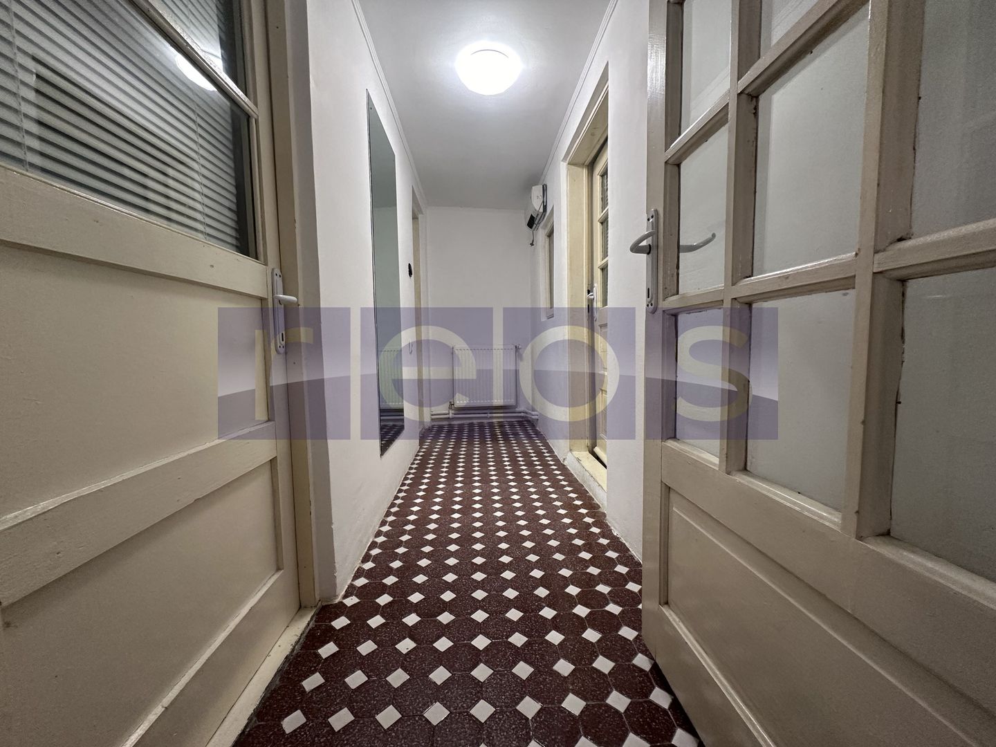 | CASA 5 CAMERE +CURTE | SOSEAUA CHITILEI | TRAMVAI MARMUREI-500 METRI - Poză 10