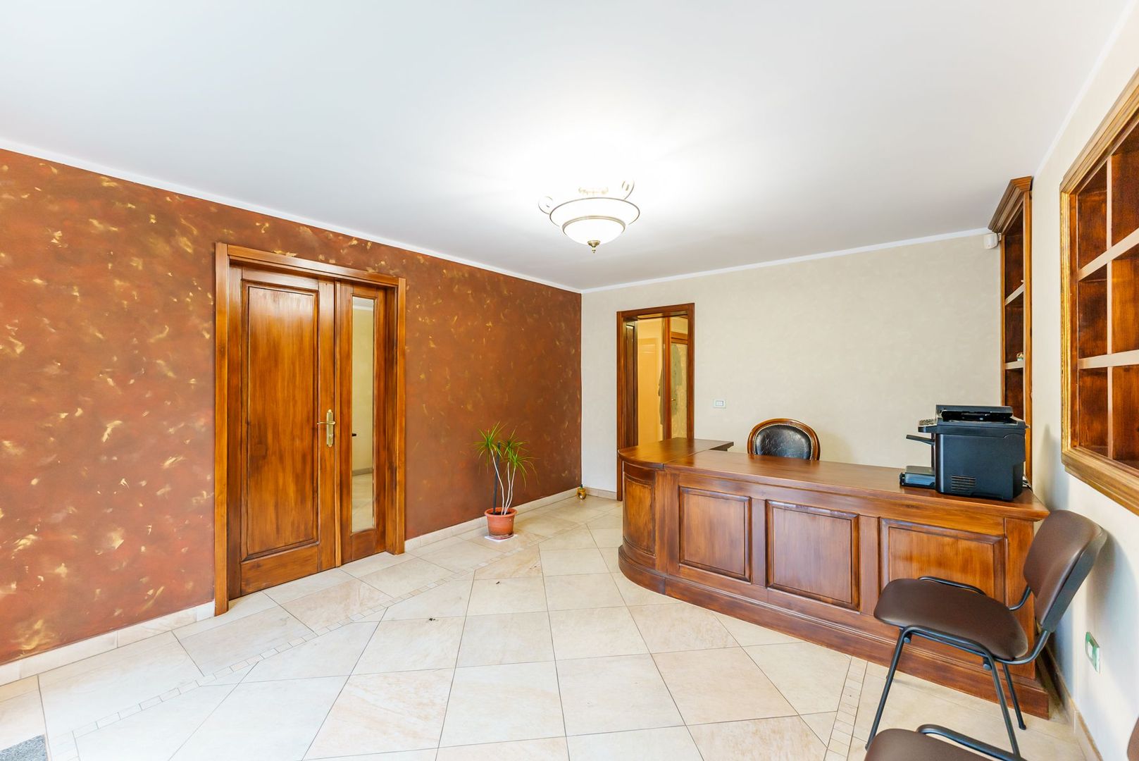 Apartament cu 3 camere și terasă B-dul Vasile Milea - Poză 3