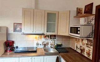 Casa cu spatiu comercial  si teren in zona Afi - Poză 1