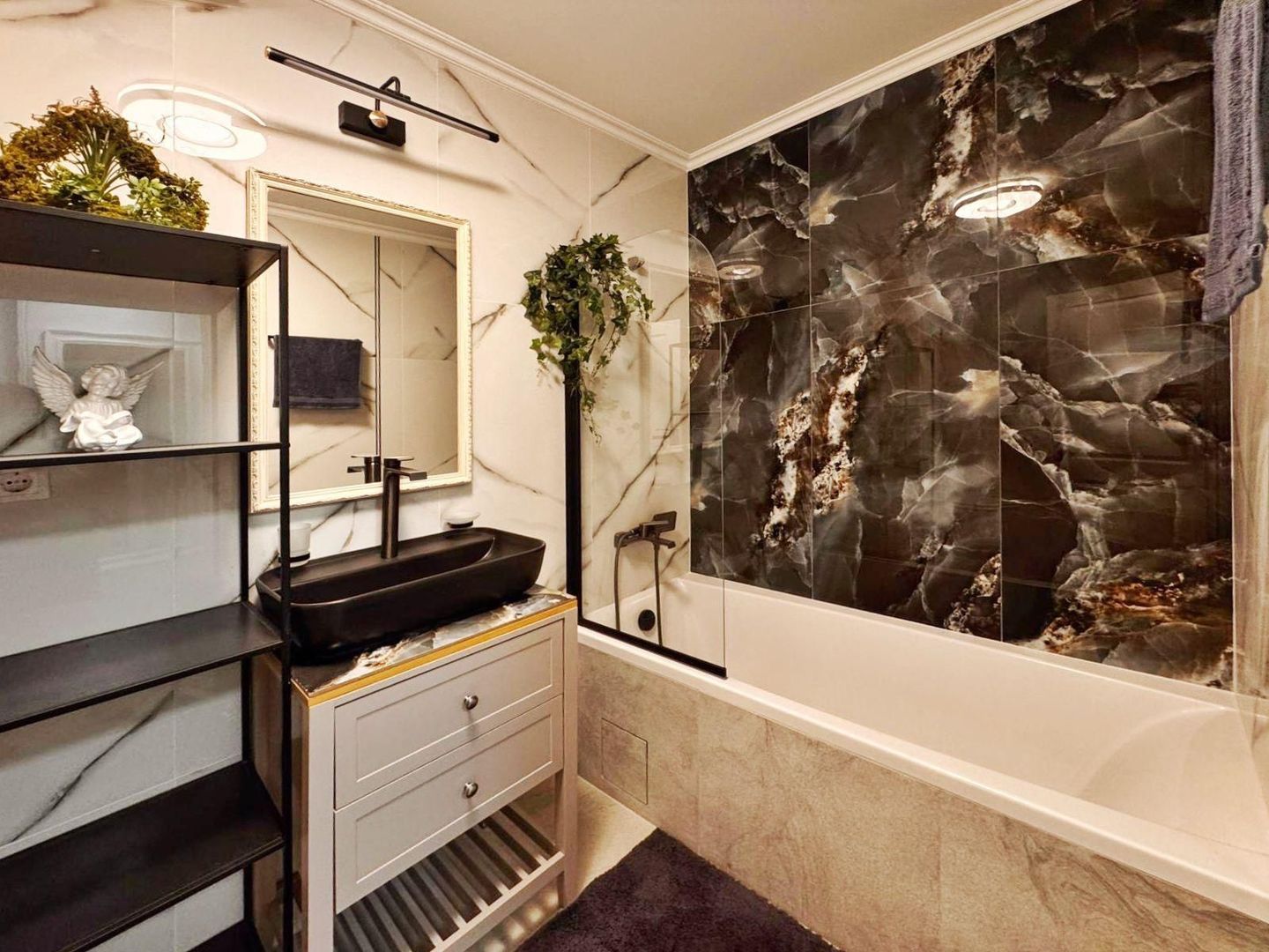 Inchiriere apartament 2 camere - Poză 2