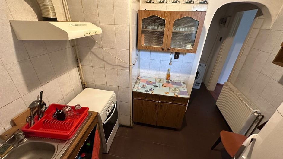 DE VANZARE GARSONIERĂ ÎN VILĂ | ULTRACENTRAL | CURTE | CENTRALĂ PROPRIE - Poză 5