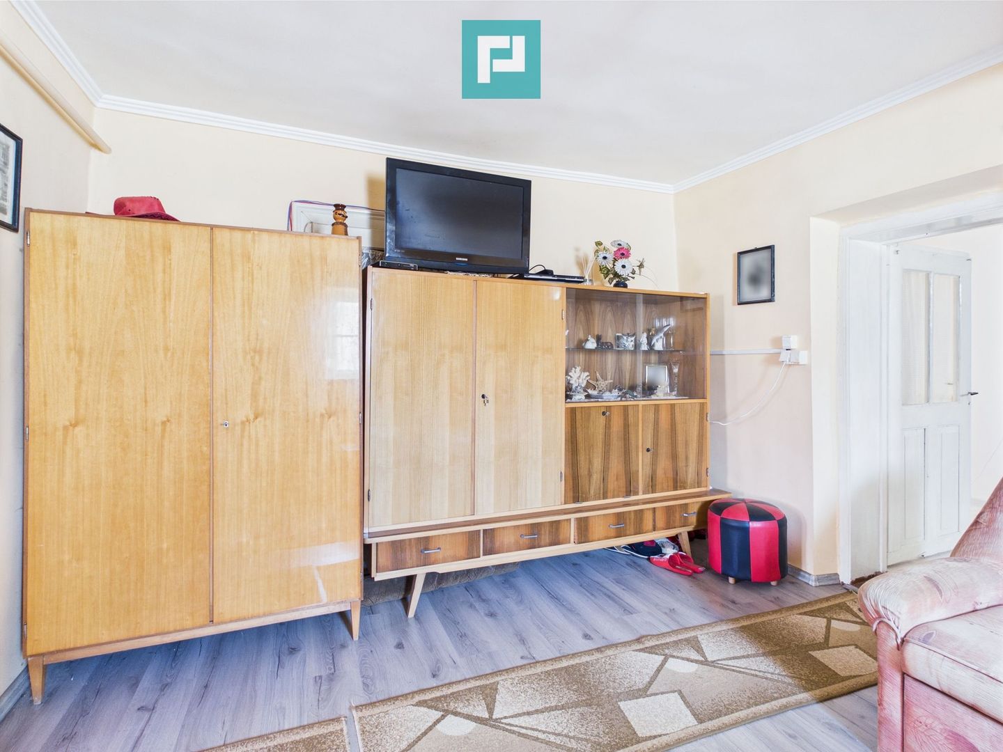 Casă la doar 6km de graniță cu România - Poză 12