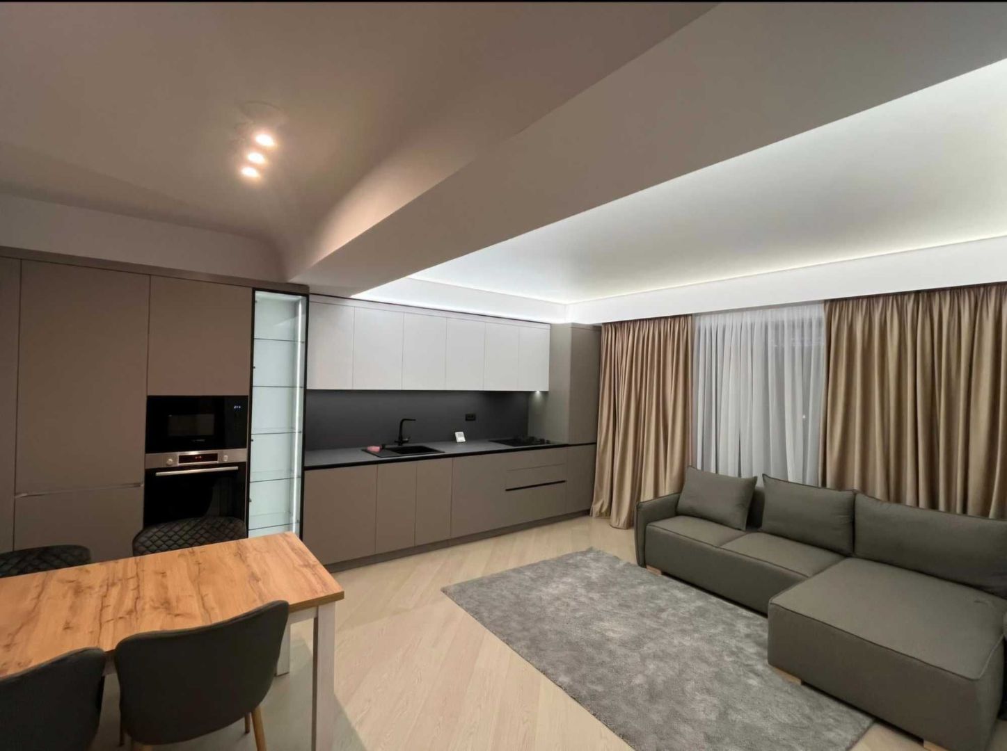 De inchiriat | Apartament 2 Camere Cortina North Pipera - Poză 1