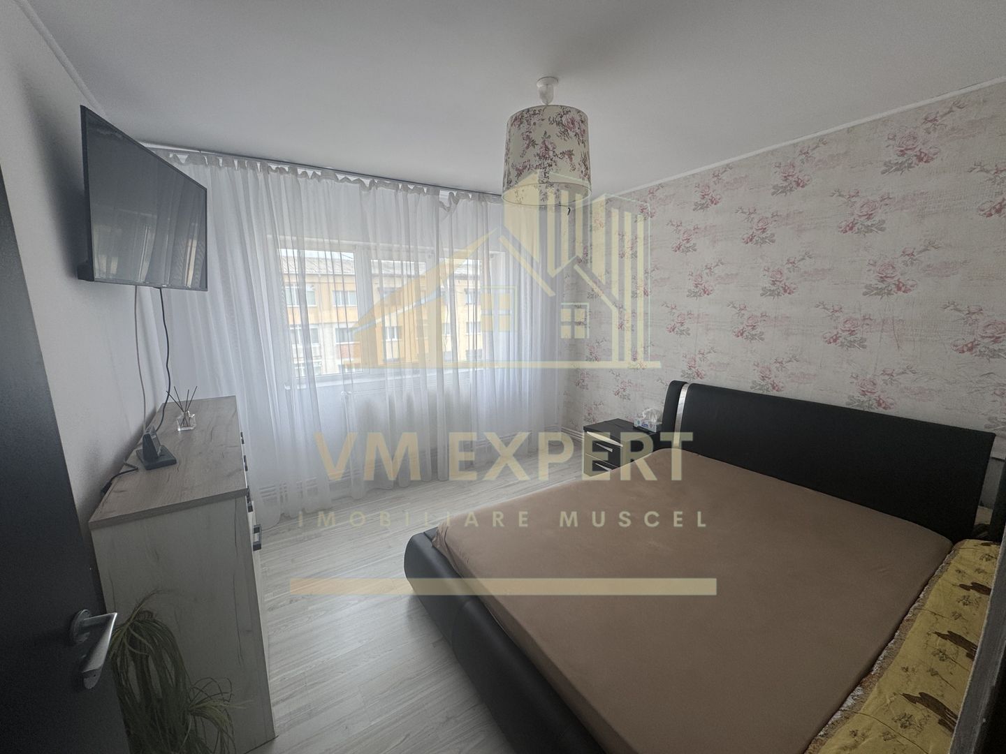 APARTAMENT 2 CAMERE ETAJ 4 CAMPULUNG GRUI - Poză 20