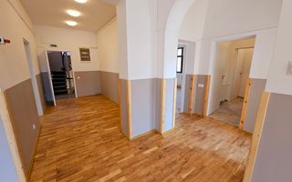 2 Vile Interbelice | Zonă Centrală | Renovate Integral 2024 - Poză 23