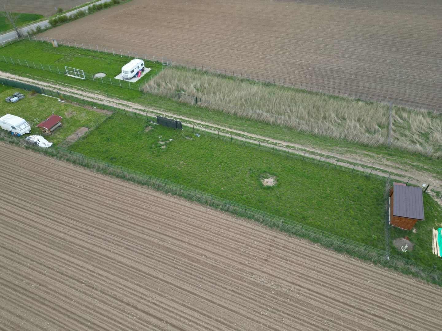 Teren intravilan 710 M²  împrejmuit com. Reci Covasna - Poză 6