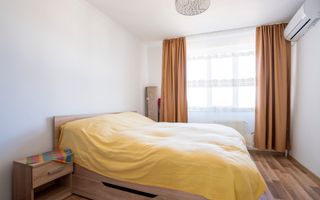 Apartament 3 camere, 2 bai, Nufarul , etaj intermediar - Poză 2