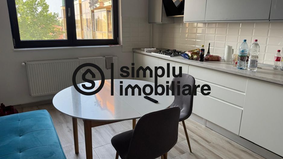 Apartament 3 camere -Centru - Poză 1