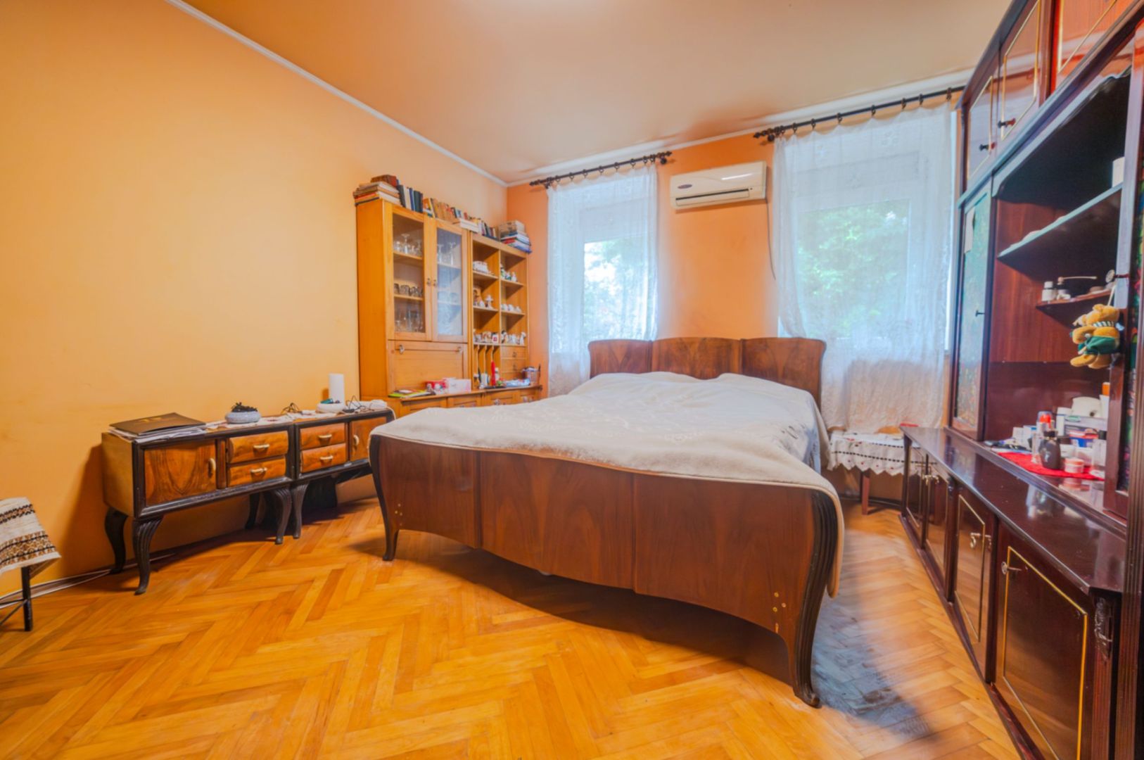 Apartament 3 Camere La Casa | Curte | Pod + Beci Mare | COMISION 0% - Poză 2