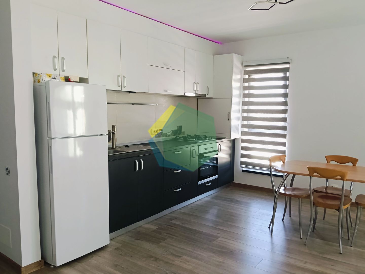 Apartament cu living generos și terasă, disponibil imediat – Otopeni - Poză 6