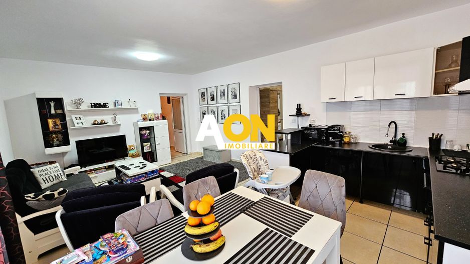 Apartament la casa,3 camere, mobilat, utilat, 79 mp utili, zona Maieri - Poză 1