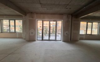 Spațiu comercial ultracentral - prima inchiriere - Poză 3