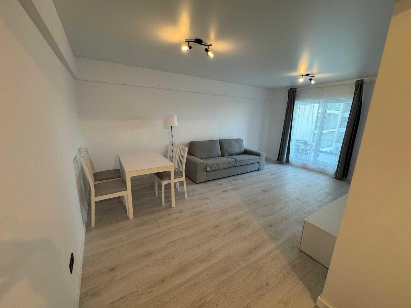 AP. 2 CAMERE SUN ROYAL VIEW, INCALZIRE PARDOSEALA, BLOC NOU, METROU - Poză 1