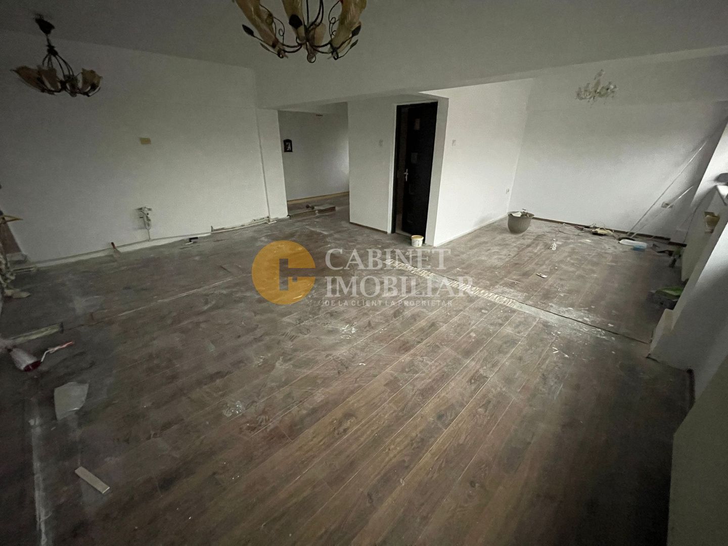 Spatiu Comercial 100mp utili - LA BULEVARD - locuri de parcare - Poză 4