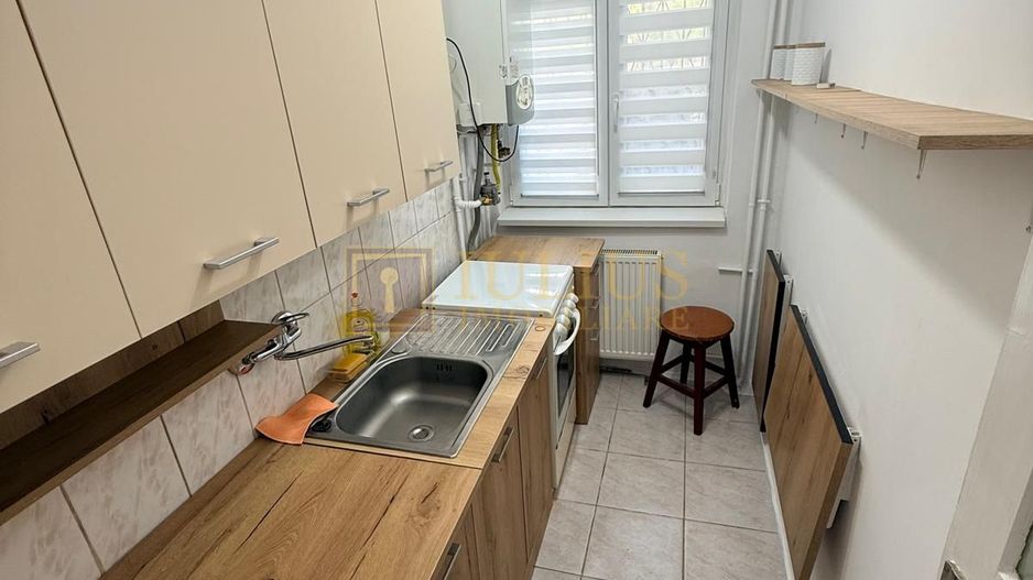 2 camere| vis a vis de Spitalul Judetean| centrala proprie| - Poză 10