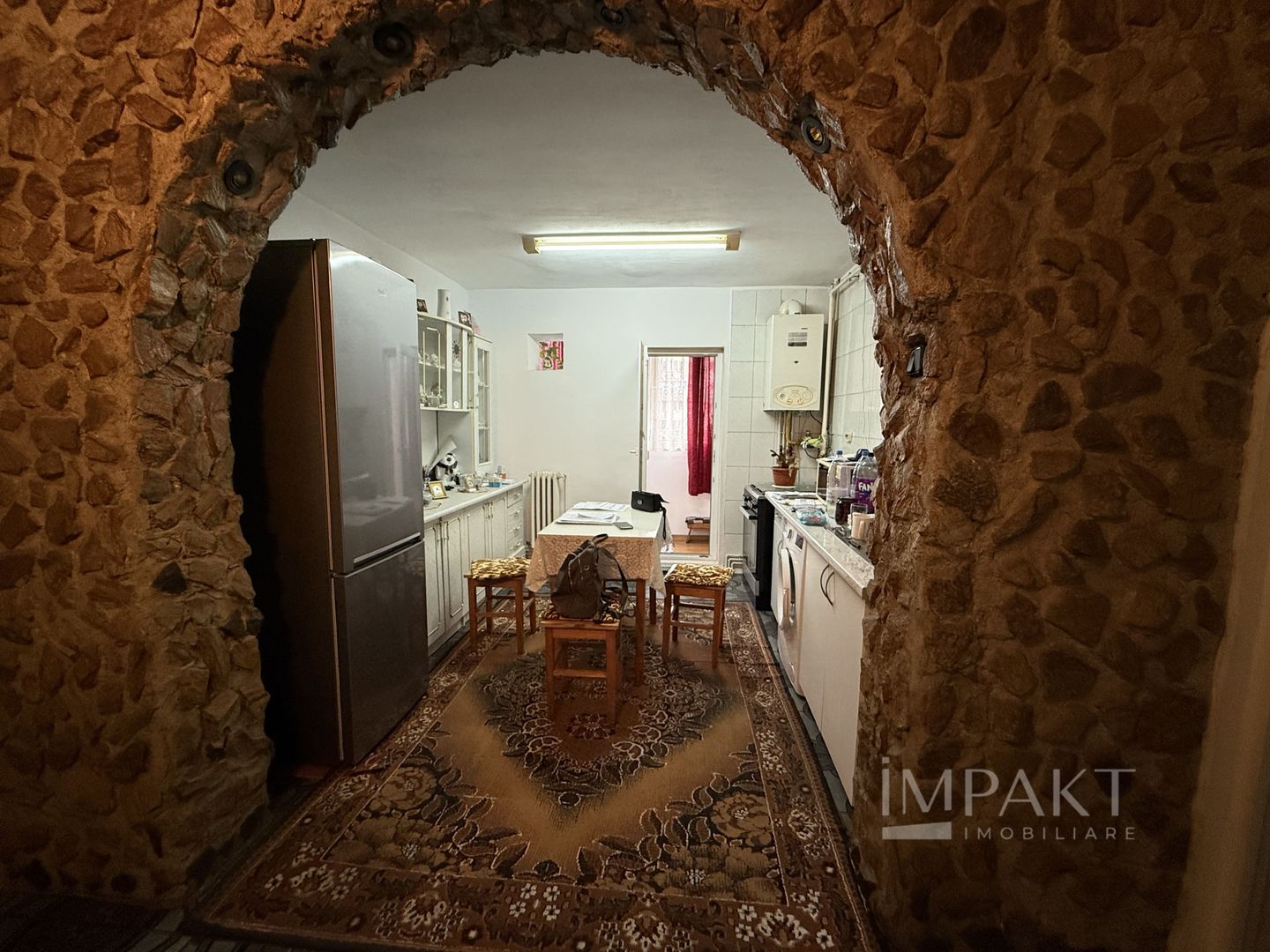 Apartament 2 Camere decomandate, etaj intermediar, zona Primaverii - Poză 4