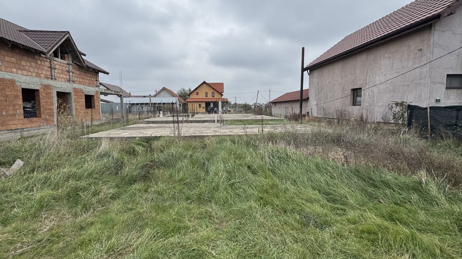 Teren Intravilan Becicherecu Mic Cu Proiect Si Autorizatie,Fundatie Finalizata - Poză 1