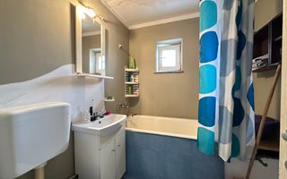 3 camere de vanzare , decomandat - 1000Euro/mp util - Poză 8