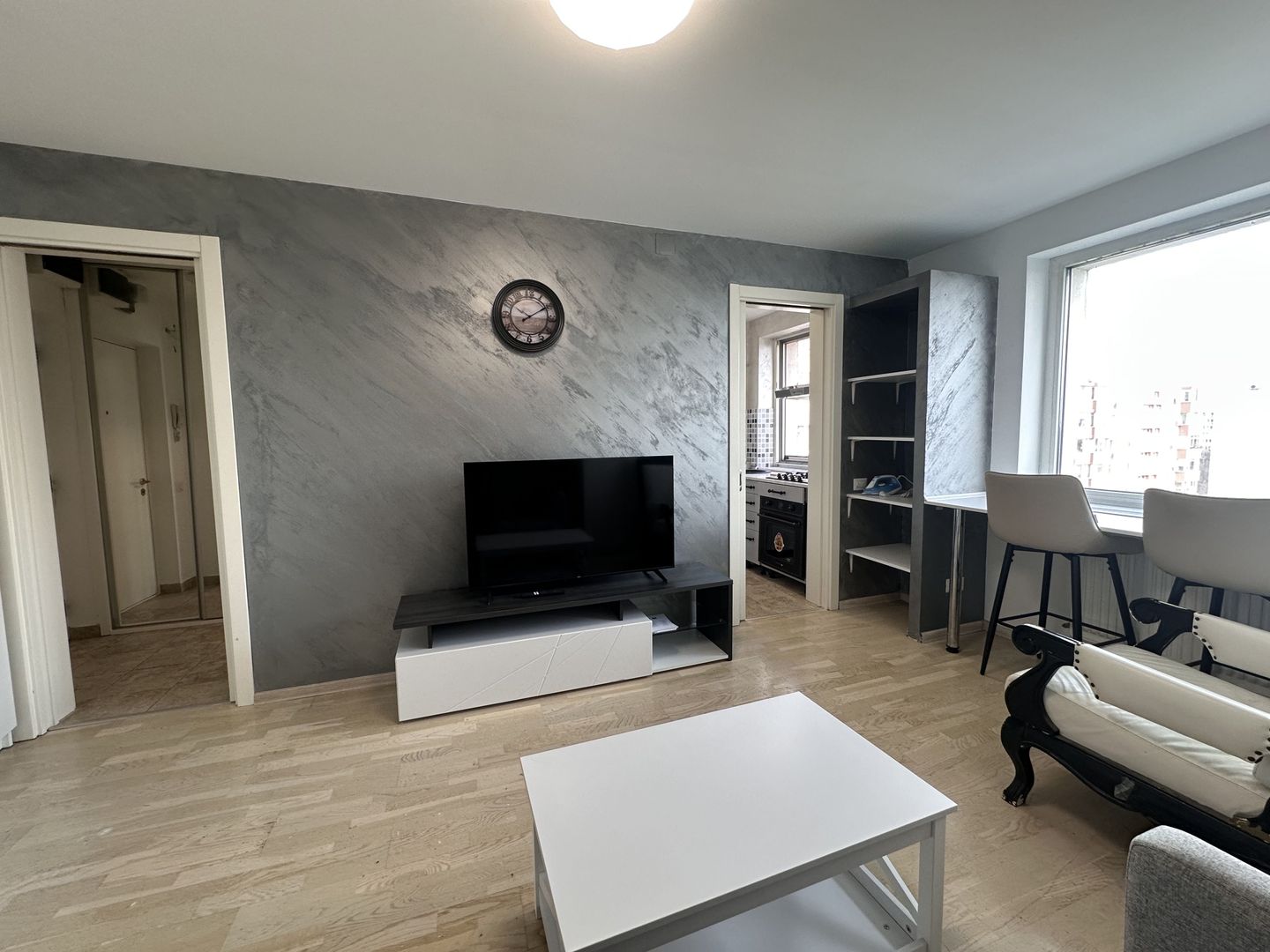 LUX Garsonieră de închiriat ParkLake mall/Renovata - Poză 3