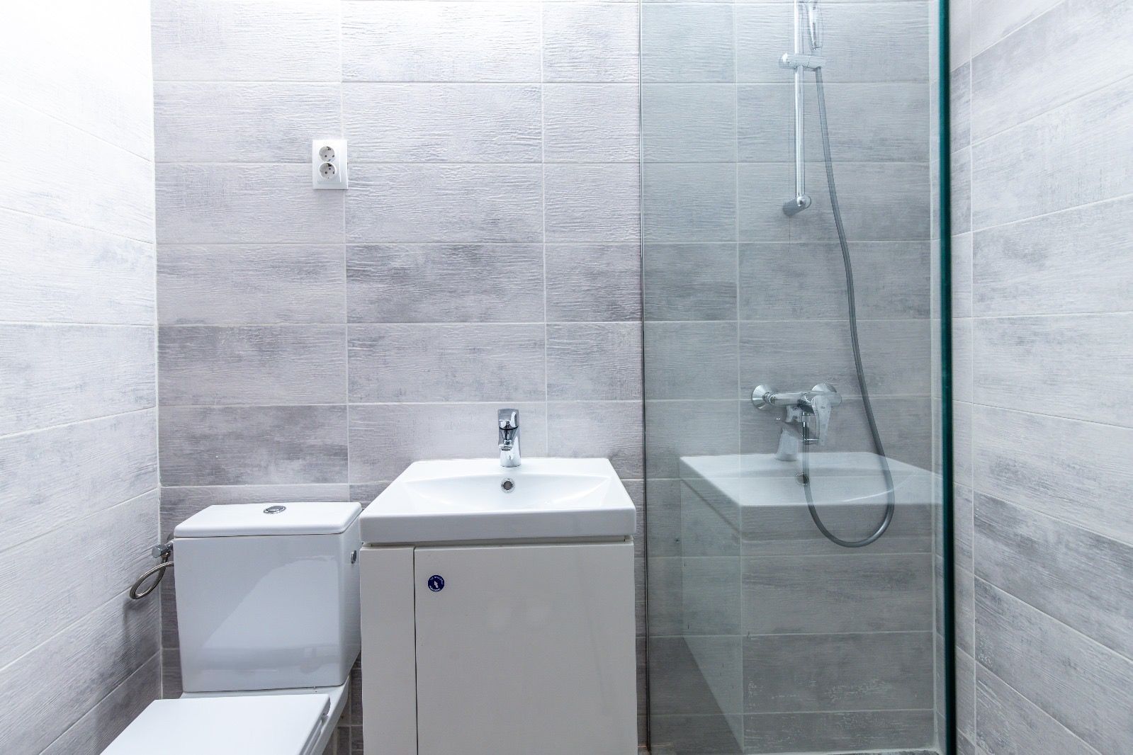 Închiriere apartament 3 camere, 85mp | 1 minut de metrou - Poză 10