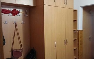 Apartament 3 camere, Nicolina 1, mobilat și utilat - Poză 2