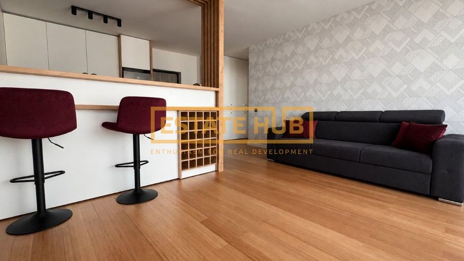 Apartament 2 camere + parcare, Central - Poză 2