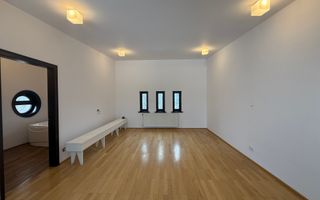 CASA ART-DECO CONSOLIDATA in 2011 cu gradina de 160 mp - Poză 19